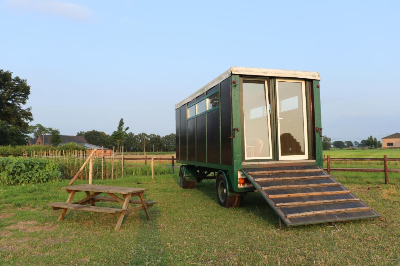 Hotel Slapen Tussen De Paarden à Essen Extérieur photo