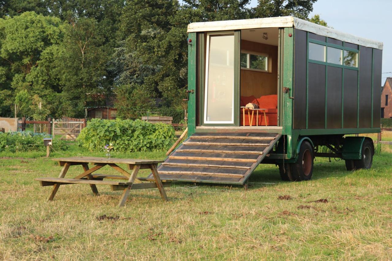 Hotel Slapen Tussen De Paarden à Essen Extérieur photo